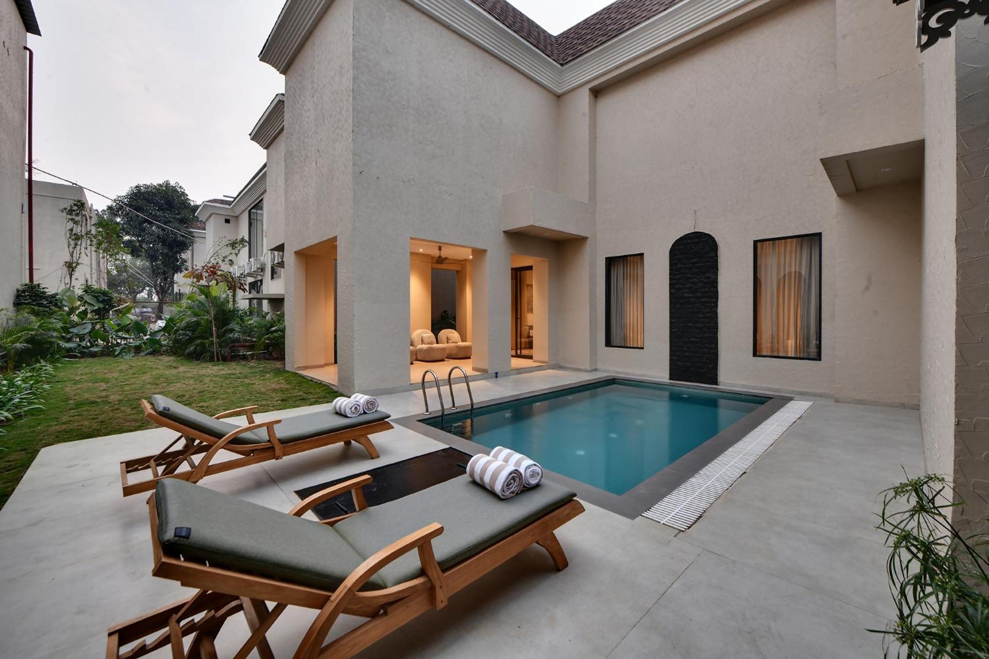 Maira Resort And Convention Centre Rāipur Buitenkant foto
